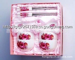 花卉白瓷碗勺筷12頭 從創意禮品到溫馨祝福的完美載體